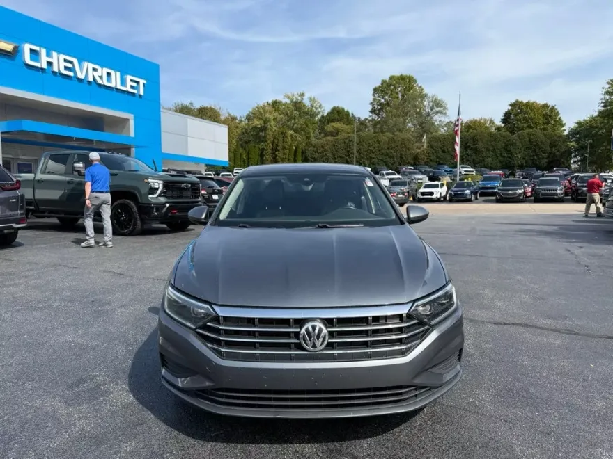 2019 Volkswagen Jetta SEL photo 1