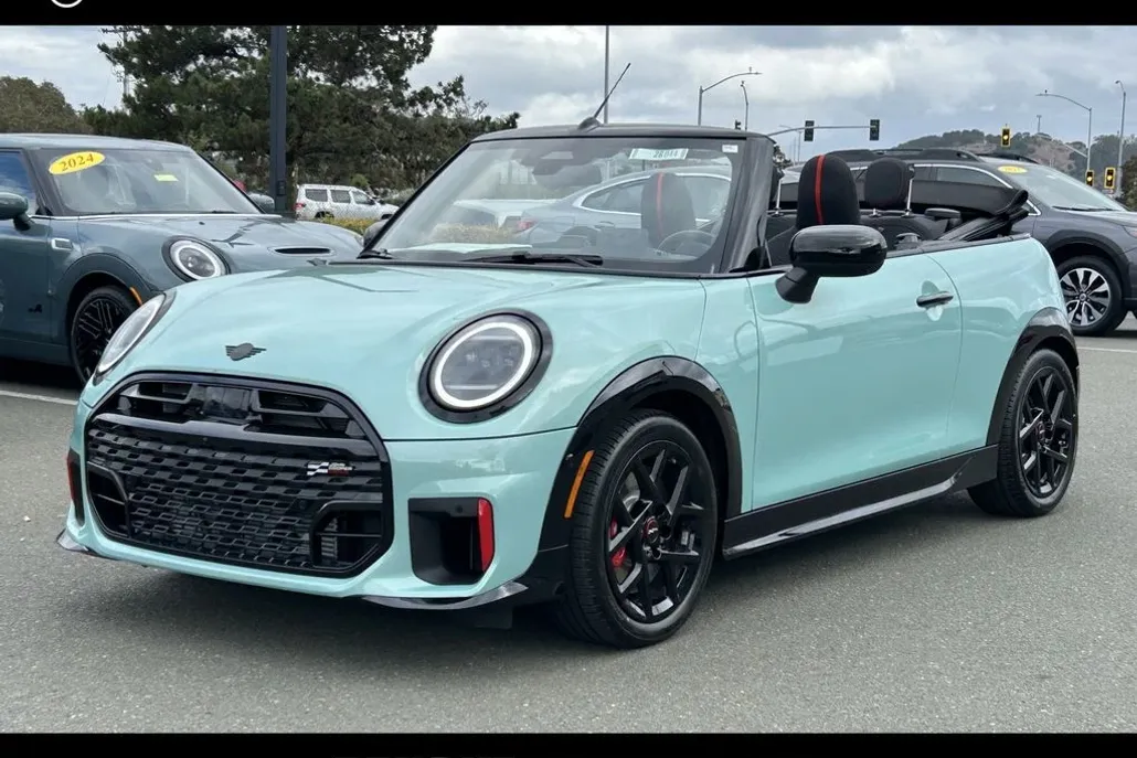 2026 Mini Cooper Convertible Iconic photo 1