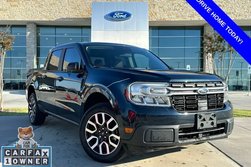 2022 Ford Maverick Lariat photo 1