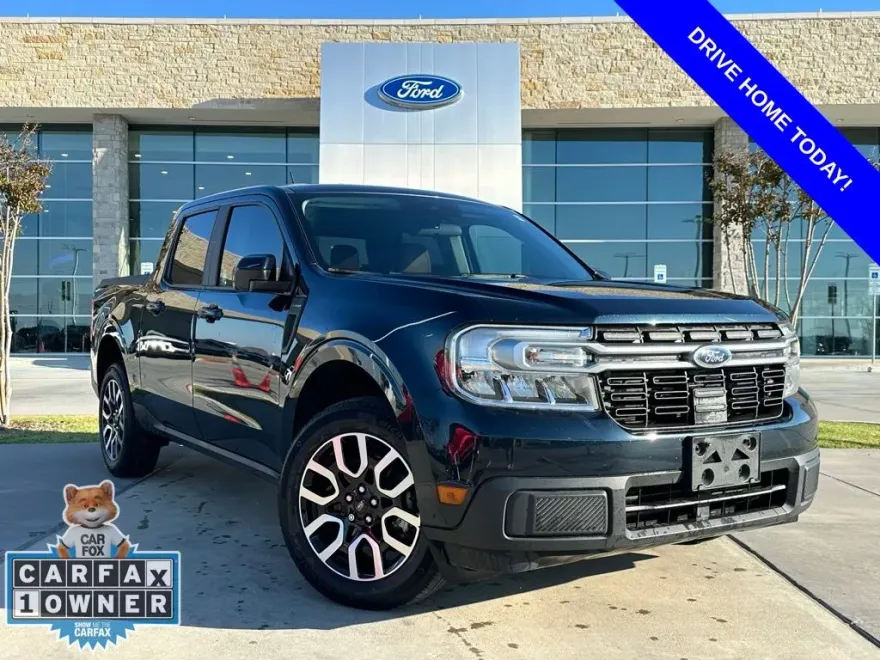 2022 Ford Maverick Lariat photo 1