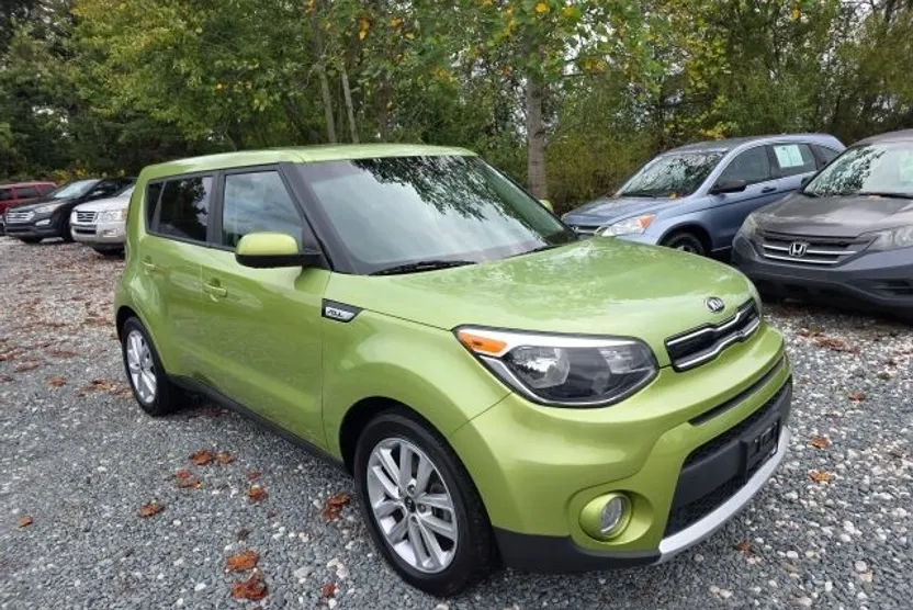 2017 Kia Soul Plus photo 1