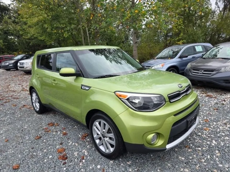 2017 Kia Soul Plus photo 1
