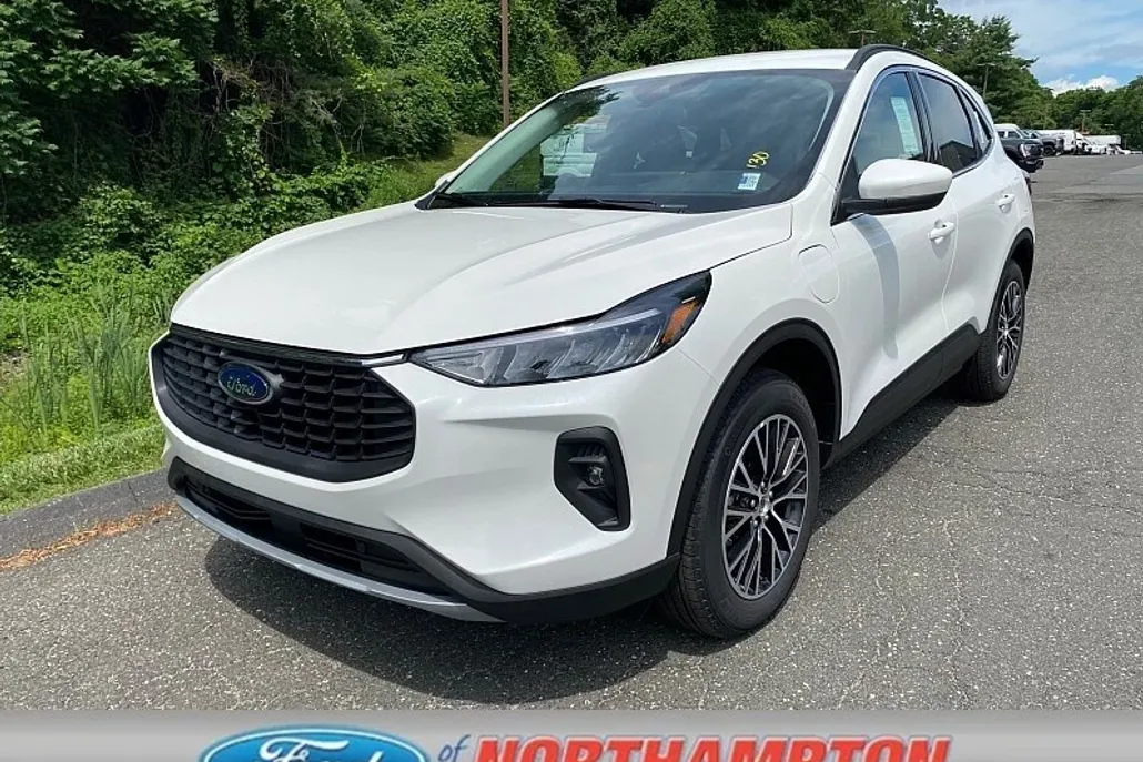2025 Ford Escape photo 1