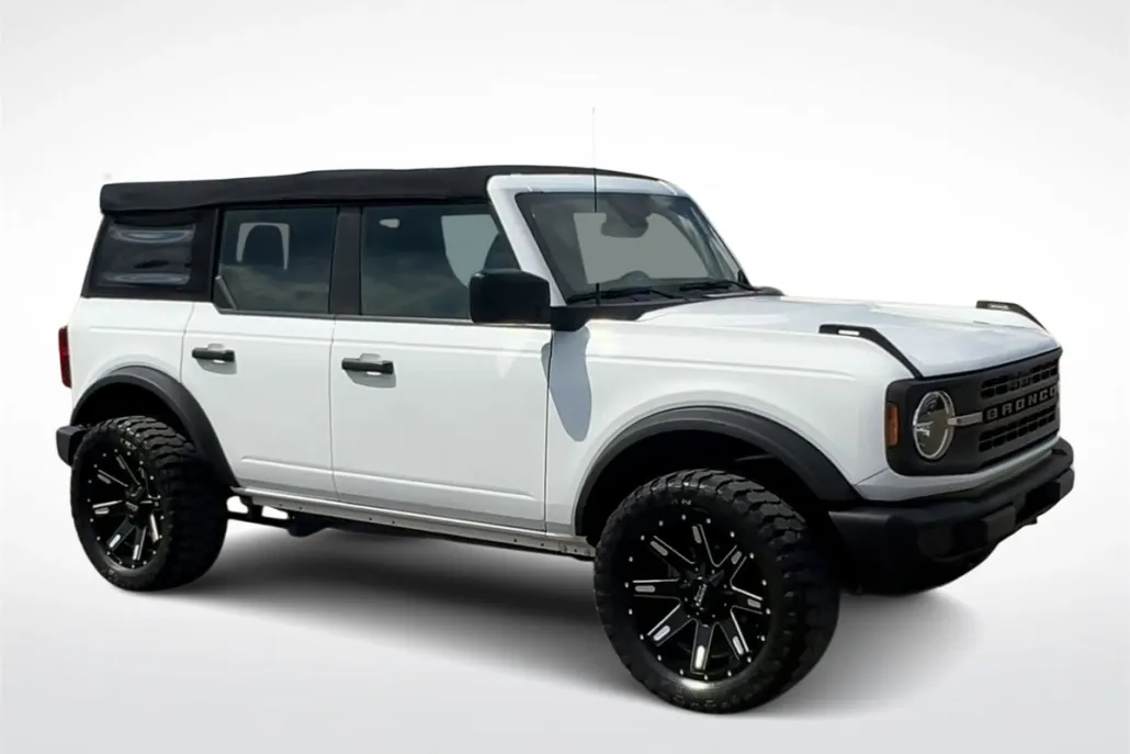 2021 Ford Bronco Base photo 1