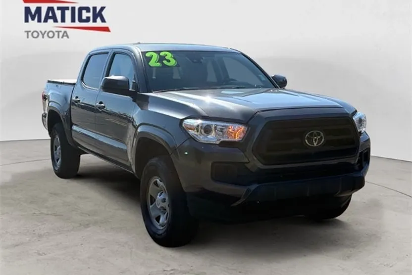 2023 Toyota Tacoma SR V6 photo 1