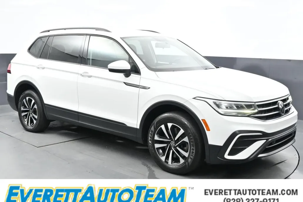 2022 Volkswagen Tiguan S photo 1