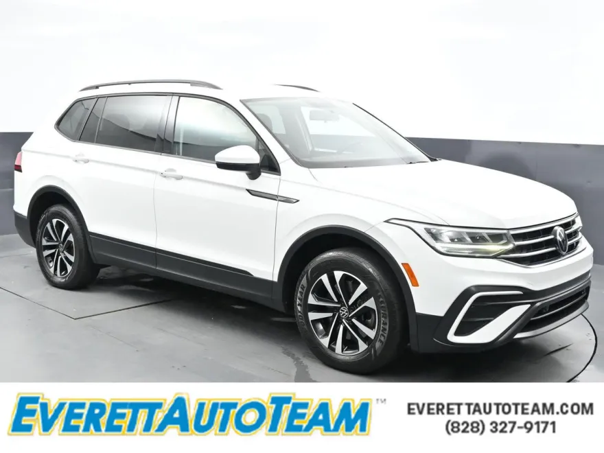 2022 Volkswagen Tiguan S photo 1