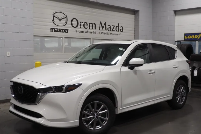 2025 Mazda CX-5 2.5 S Preferred photo 1
