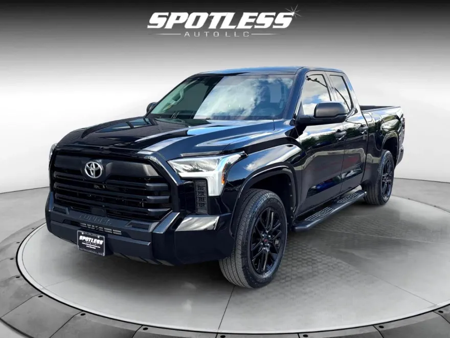 2022 Toyota Tundra SR Double Cab photo 1