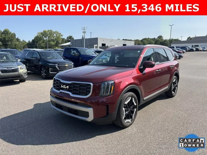 2023 Kia Telluride S photo 1