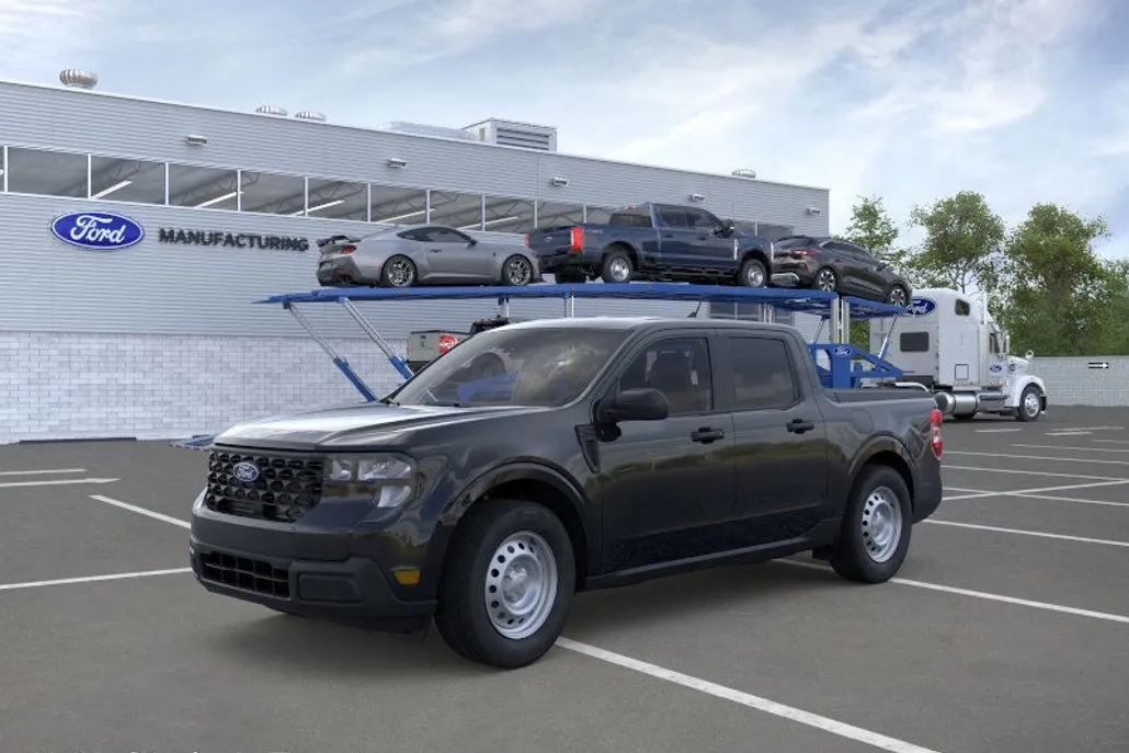 2025 Ford Maverick XL photo 1