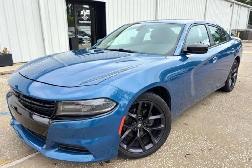 2020 Dodge Charger SXT photo 1