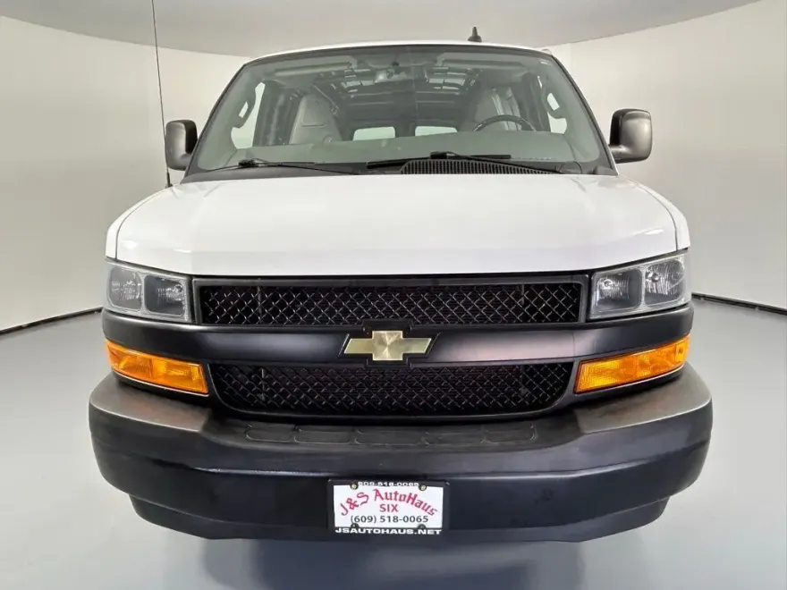 2023 Chevrolet Express 2500 Work Van Cargo photo 1