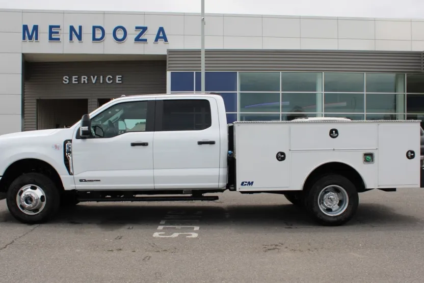 2025 Ford F-350 XL photo 1