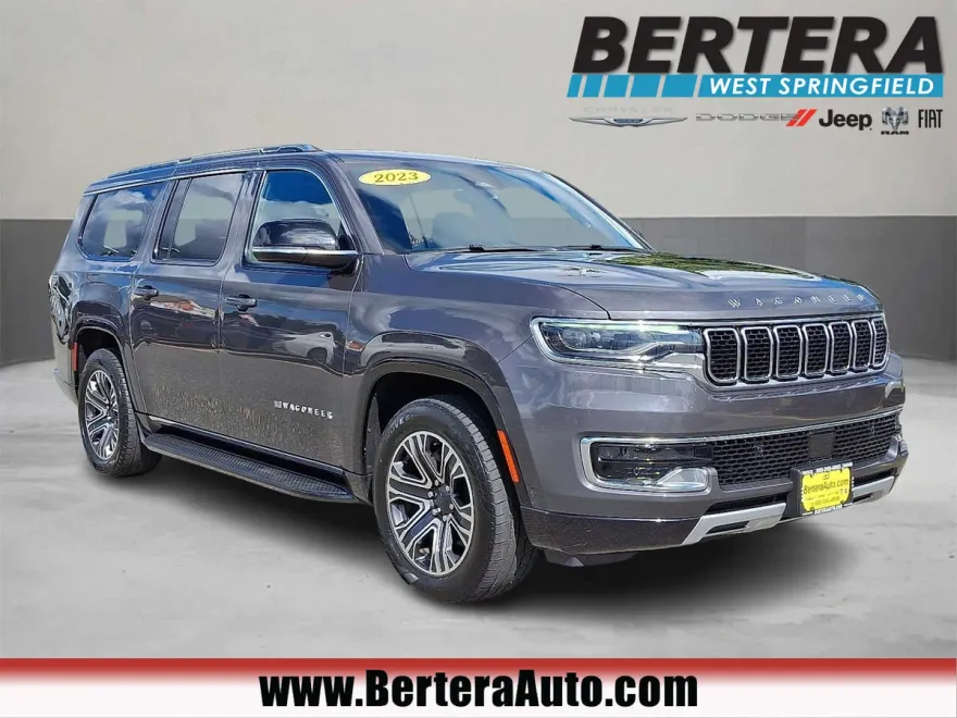 2023 Jeep Wagoneer L Series II photo 1