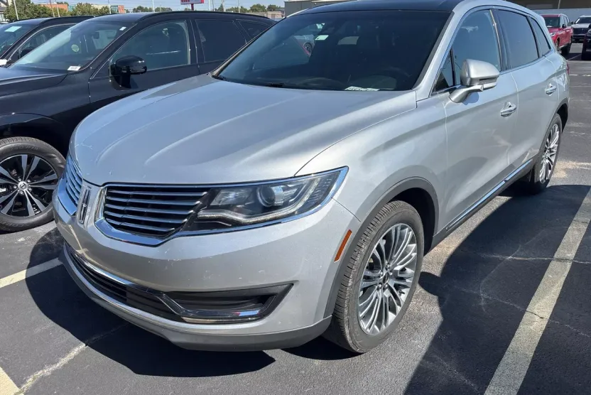 2016 Lincoln MKX Reserve photo 1