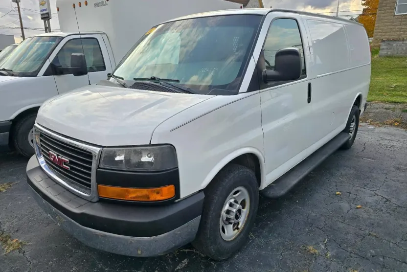 2014 Gmc Savana Cargo 2500 Base photo 1