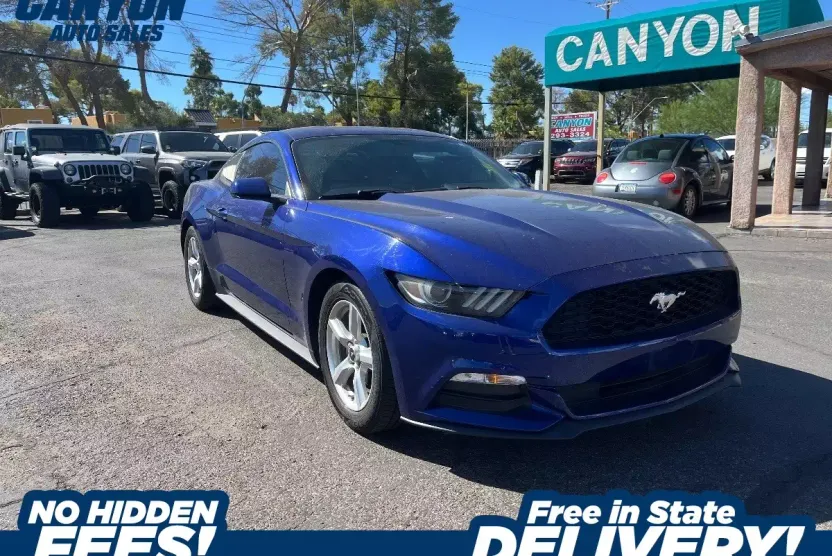 2016 Ford Mustang V6 photo 1