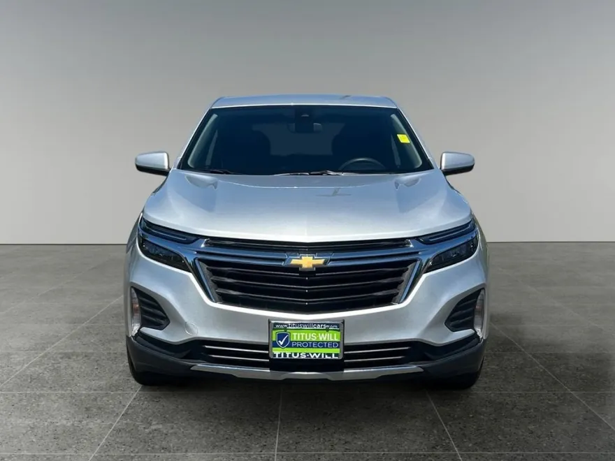 2022 Chevrolet Equinox LT photo 1