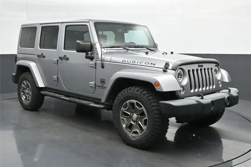2014 Jeep Wrangler Unlimited Rubicon photo 1