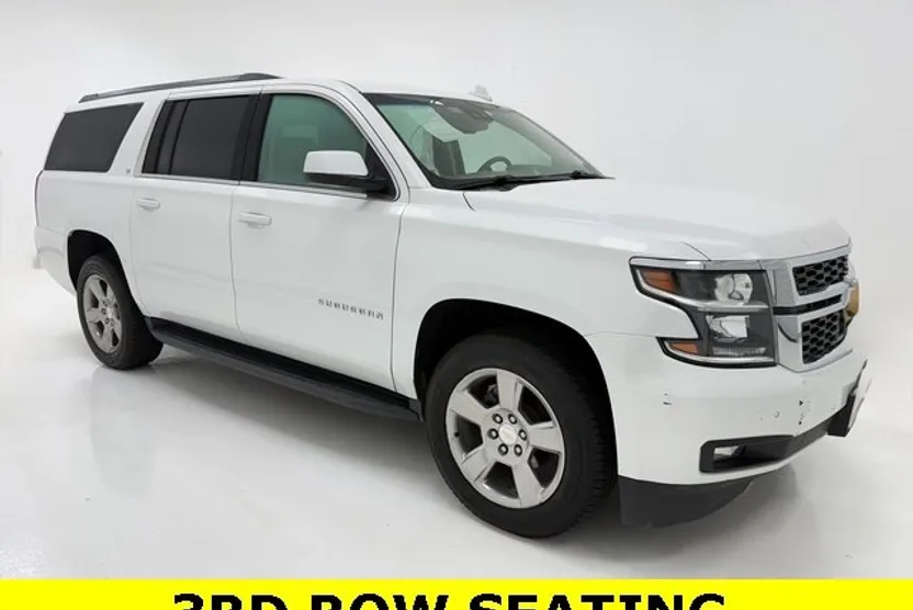 2019 Chevrolet Suburban LT photo 1