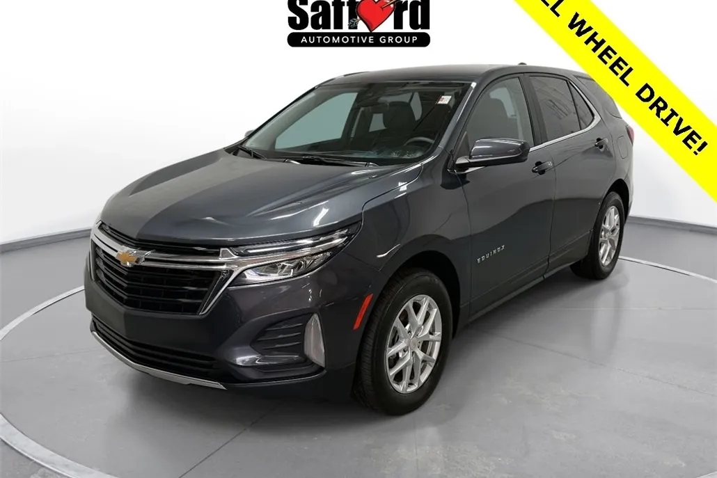 2023 Chevrolet Equinox LT photo 1