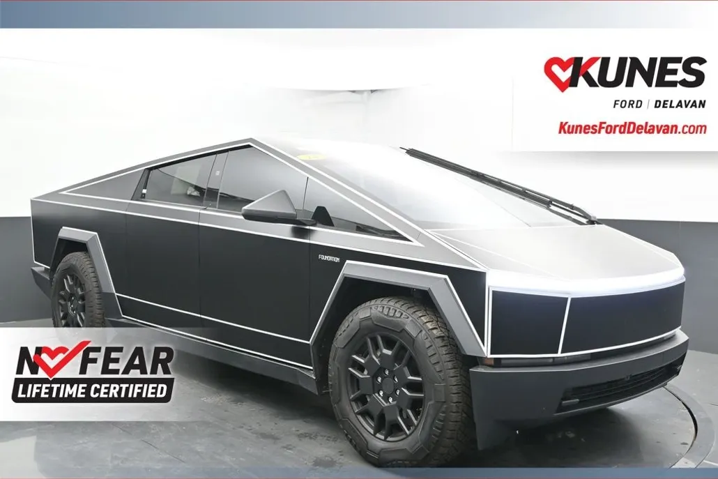 2024 Tesla Cybertruck Cyberbeast photo 1