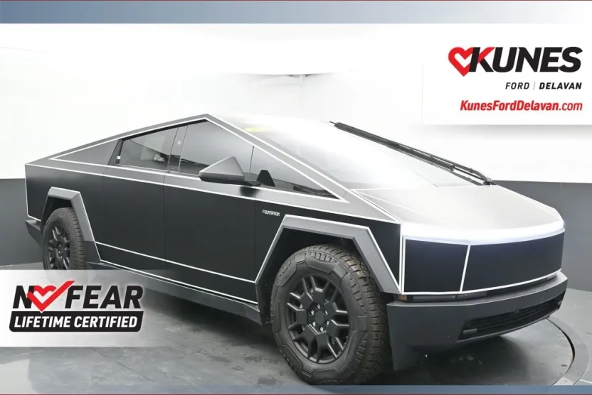 2024 Tesla Cybertruck Cyberbeast photo 1