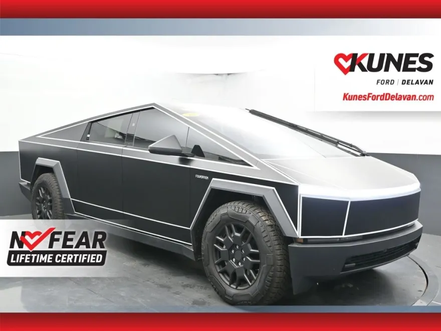 2024 Tesla Cybertruck Cyberbeast photo 1