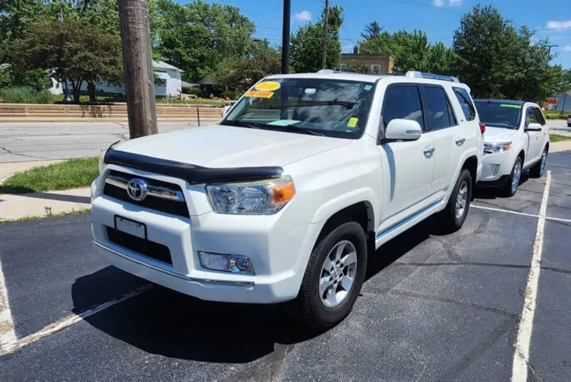 2010 Toyota 4Runner SR5 photo 1
