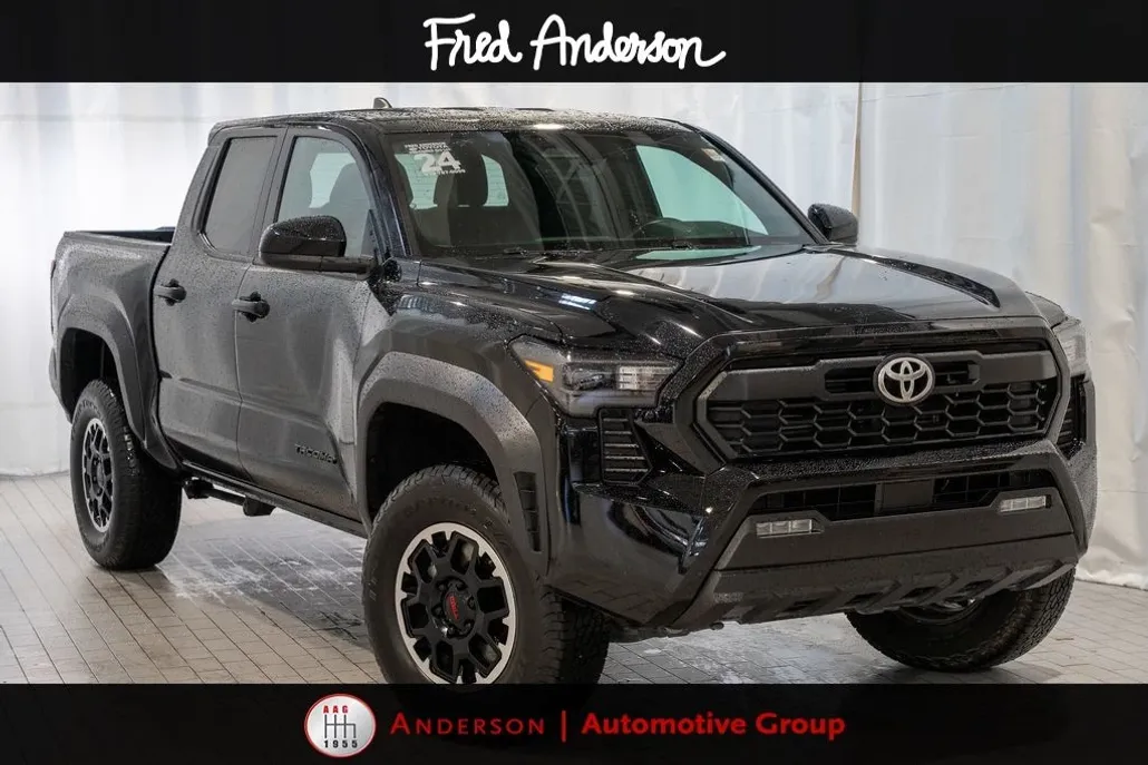 2024 Toyota Tacoma TRD Off-Road photo 1