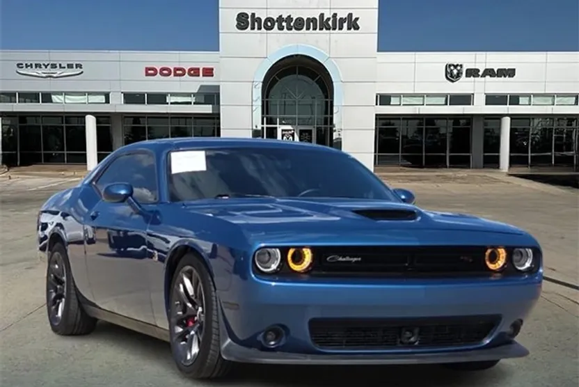 2021 Dodge Challenger R/T Scat Pack photo 1