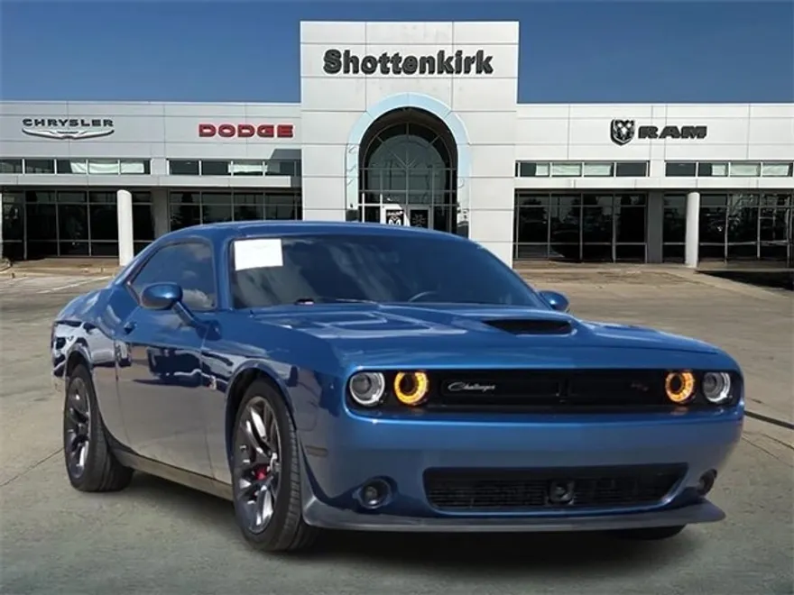2021 Dodge Challenger R/T Scat Pack photo 1