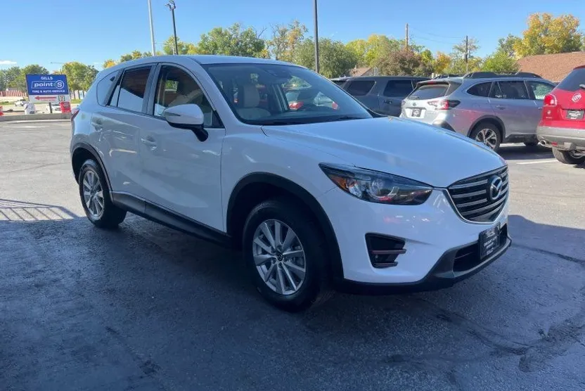 2016 Mazda CX-5 Touring photo 1