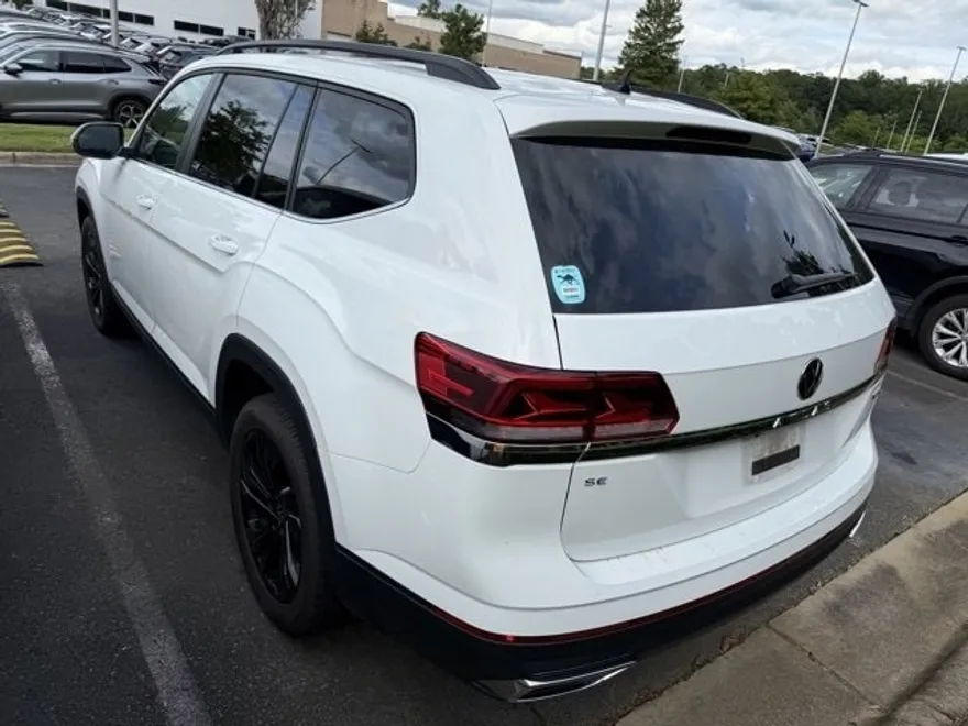 2022 Volkswagen Atlas SE Technology photo 1