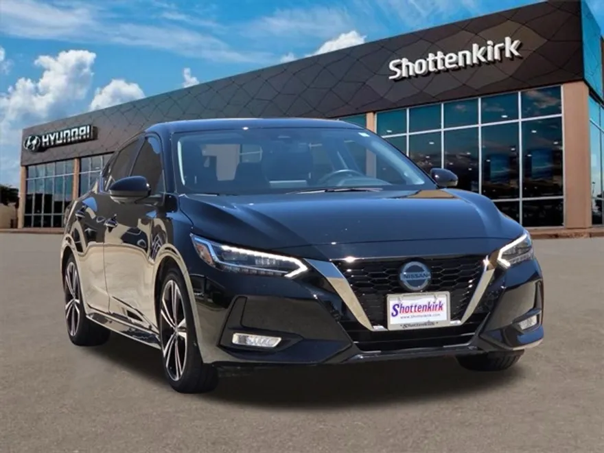 2023 Nissan Sentra SR photo 1