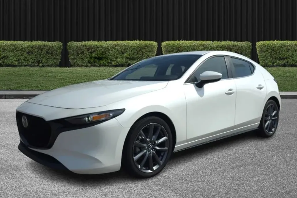 2019 Mazda Mazda3 Preferred Hatchback photo 1