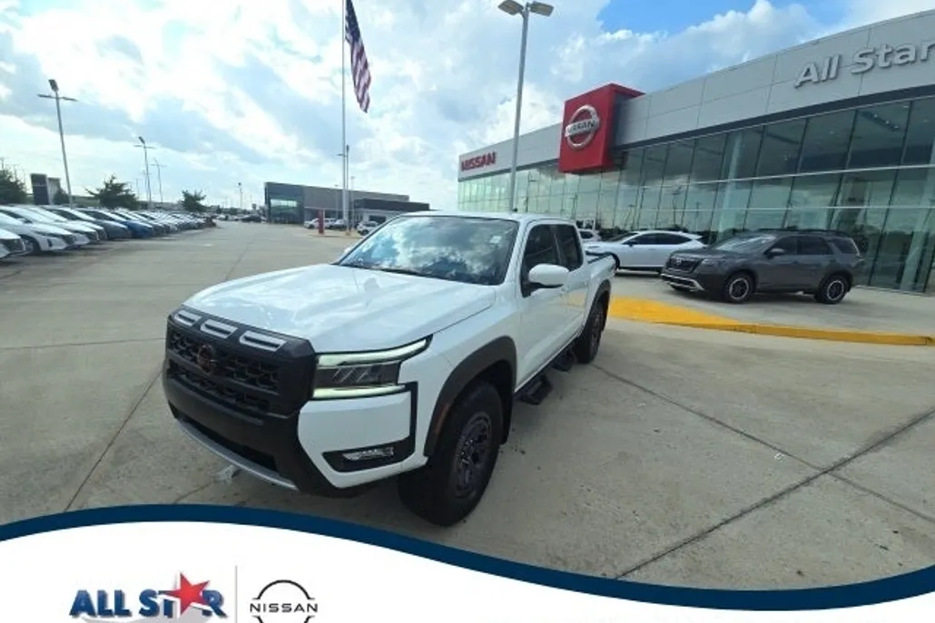 2025 Nissan Frontier Crew Cab PRO-4X photo 1