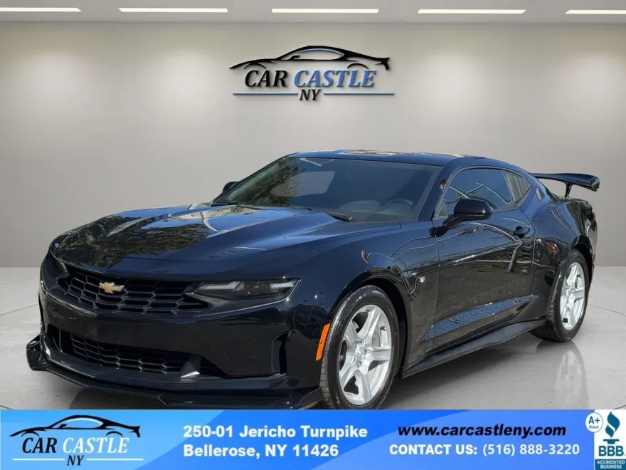 2024 Chevrolet Camaro 1LT photo 1