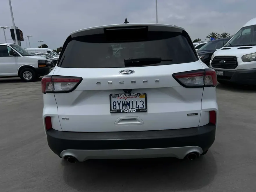 2021 Ford Escape SE Hybrid photo 1