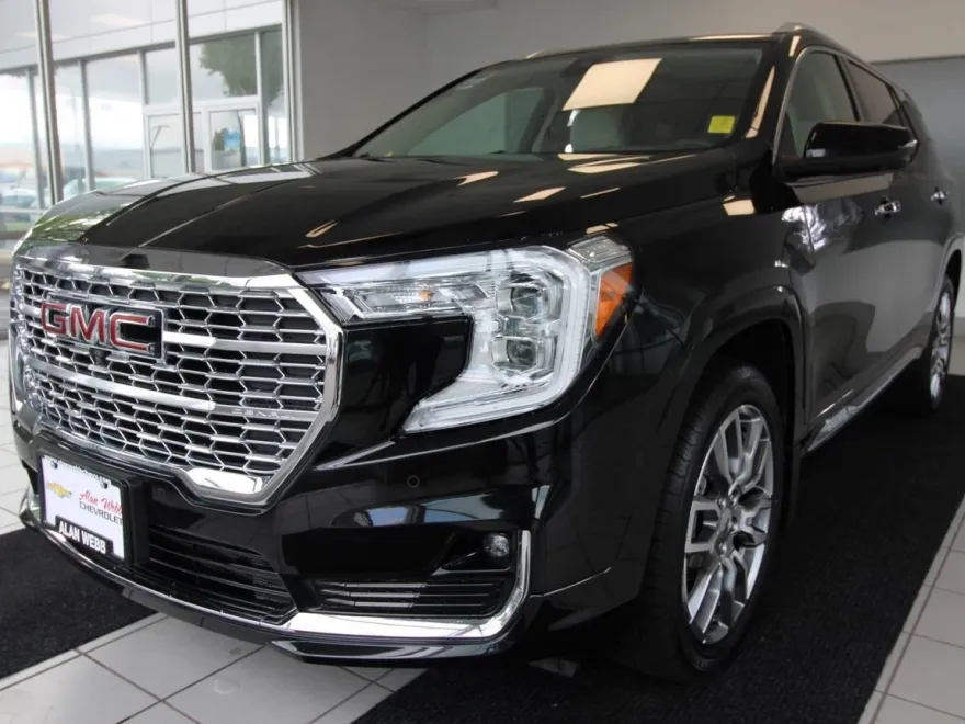 2022 Gmc Terrain Denali photo 1