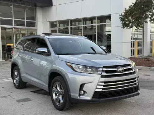 2019 Toyota Highlander Limited Platinum photo 4