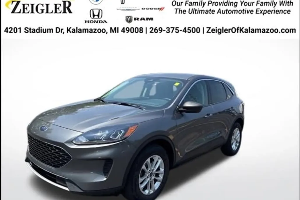 2022 Ford Escape SE photo 1