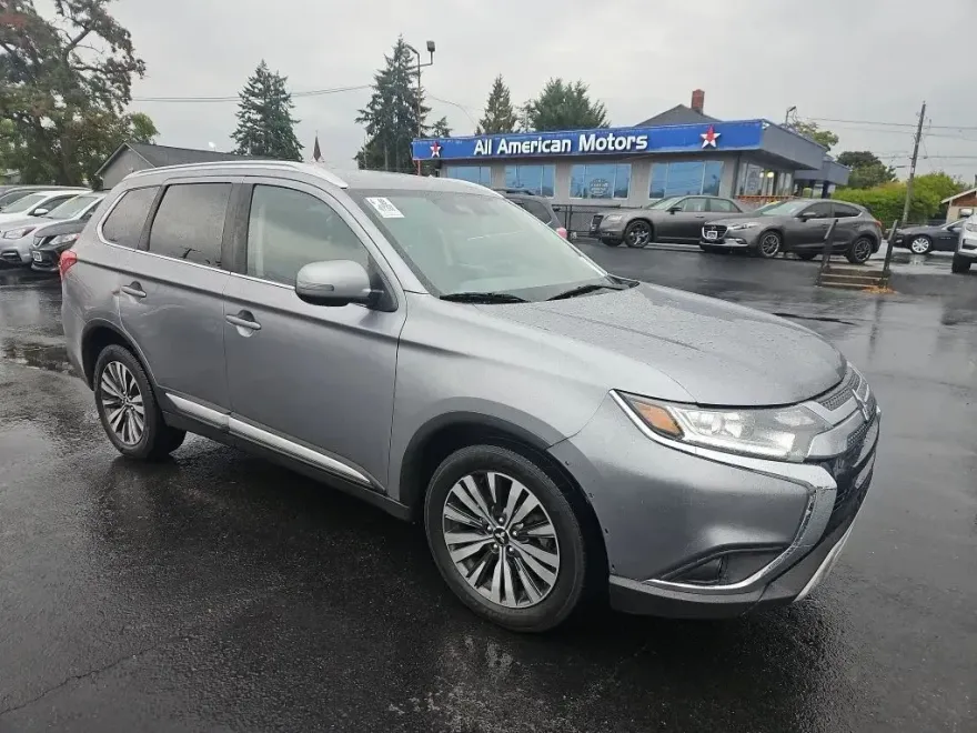 2020 Mitsubishi Outlander ES LE SP SEL Limited photo 1