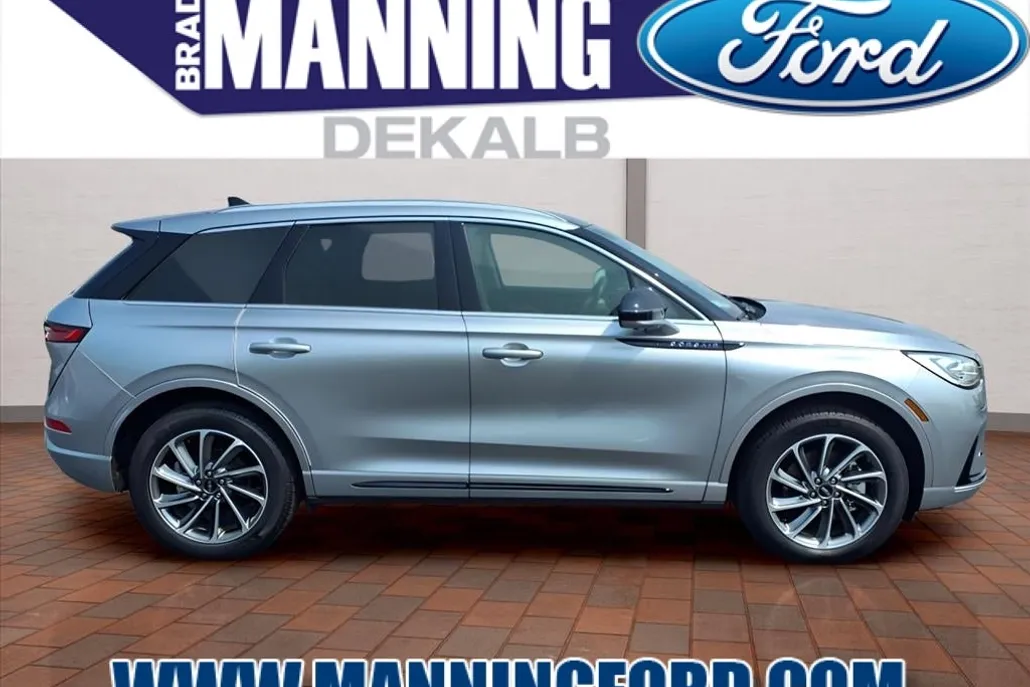 2024 Lincoln Corsair Grand Touring photo 1
