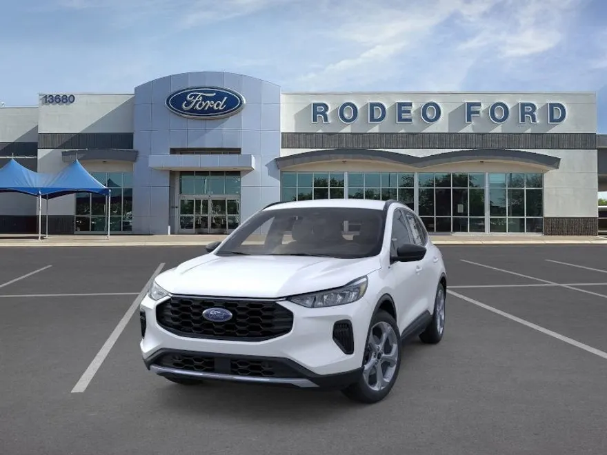 2025 Ford Escape ST-Line photo 1