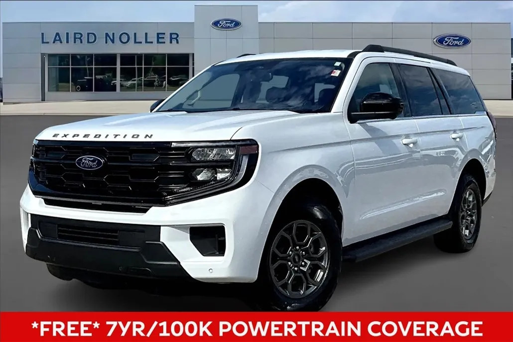 2025 Ford Expedition photo 1