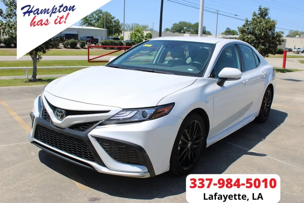 2023 Toyota Camry XSE photo 1
