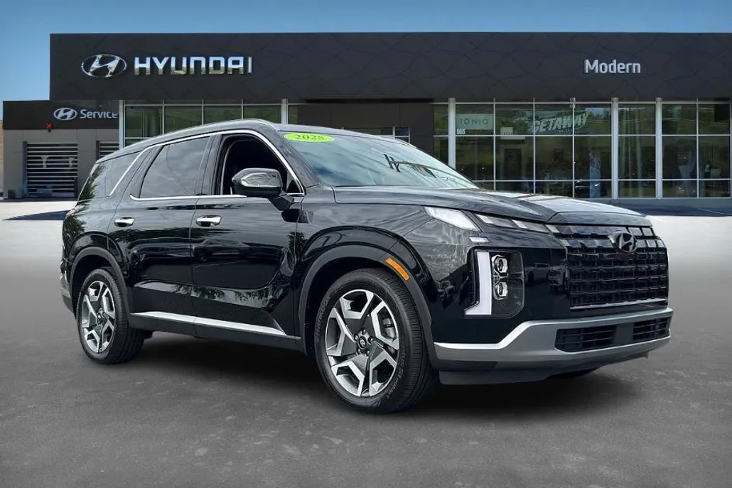2025 Hyundai Palisade SEL photo 1