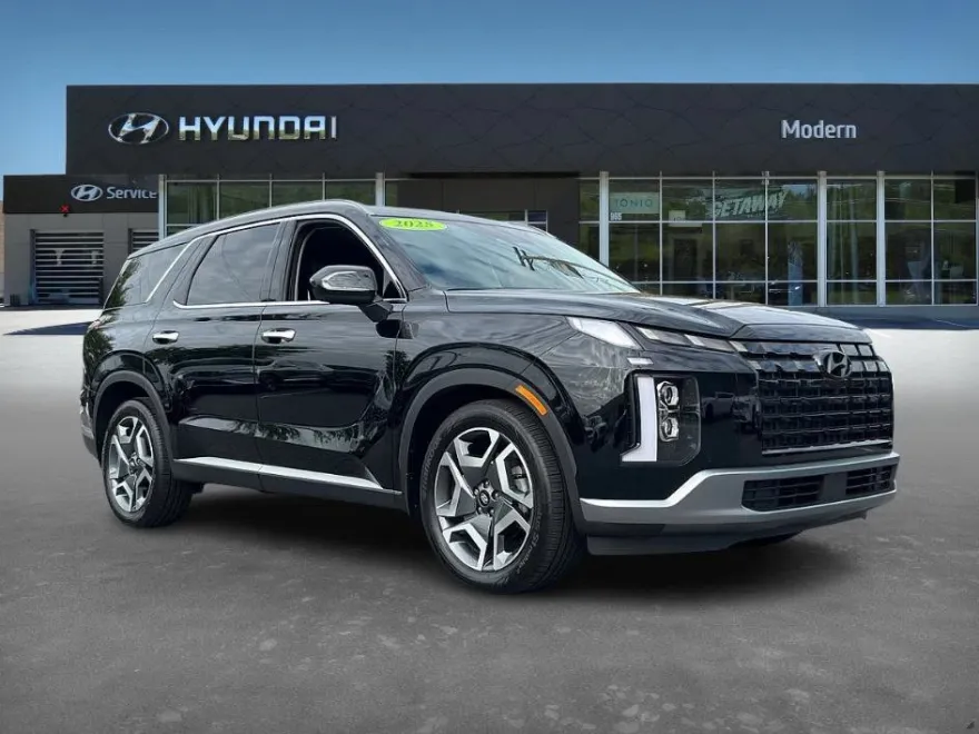 2025 Hyundai Palisade SEL photo 1